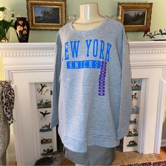 NWT NBA sweatshirt for big fans of NY Knicks. Also makes comfy bleacher pillow. - Picture 5 of 7